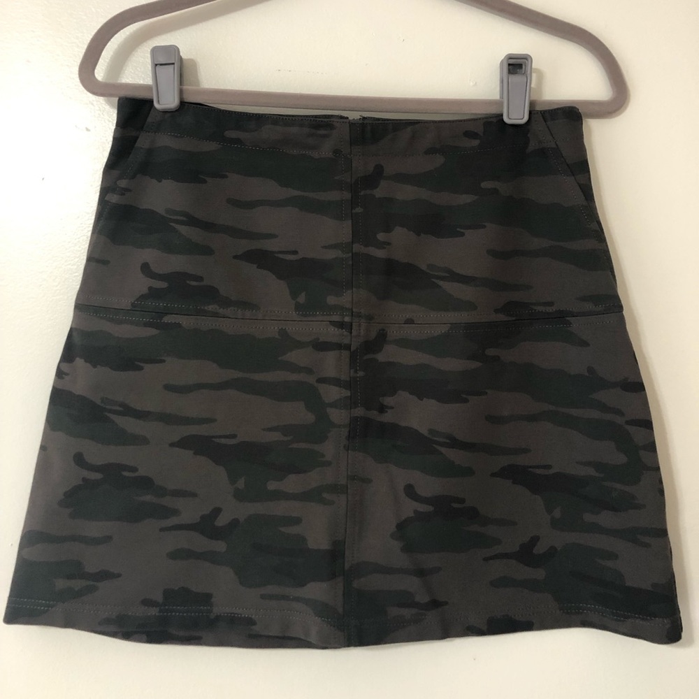 Sanctuary camo mini skirt